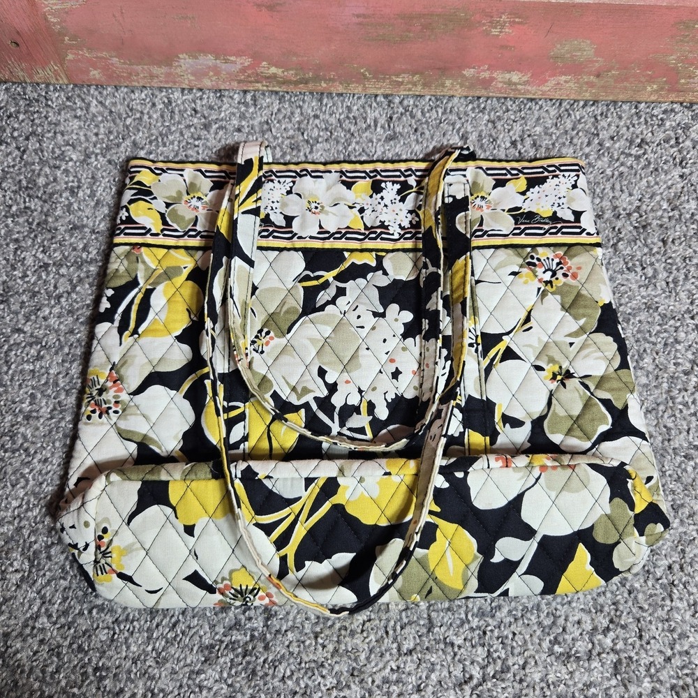 Vera Bradley RETIRED Quilted Tote Dogwood Pattern Yellow Floral Handles Pocket - Picture 10 of 11